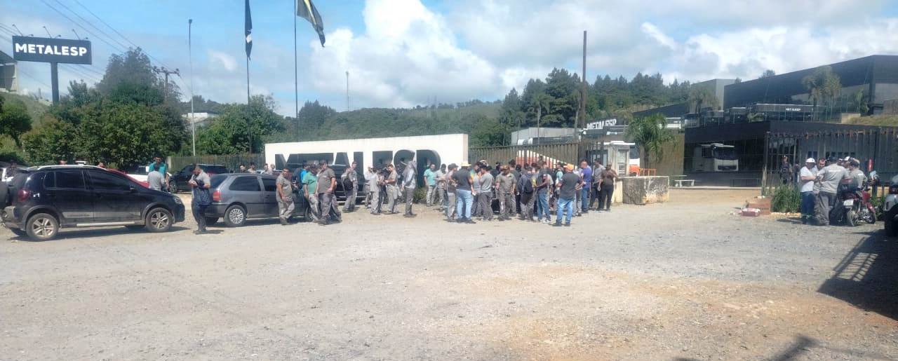 Metalesp: Metalúrgicos entram em greve por melhores condições de trabalho. Reunião acontece hoje(22/04) às 14h